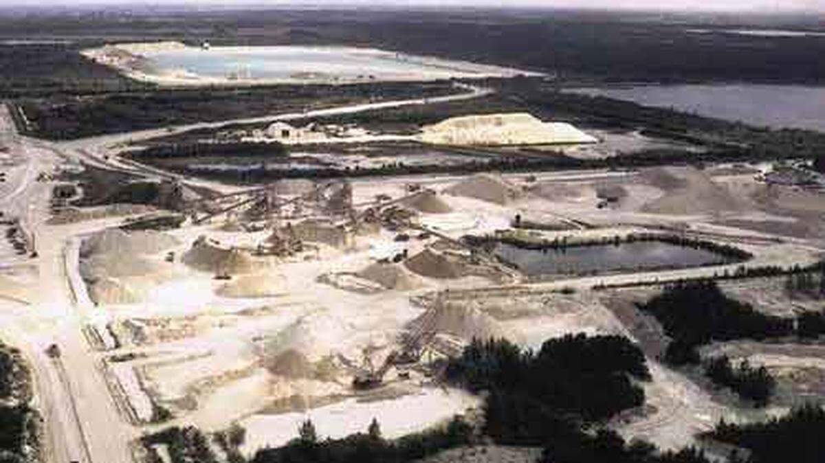 White Rock, a large limestone quarry company, operates in northwest Miami-Dade.