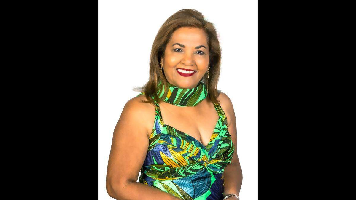 Elizabeth Burns is running for the District 4 city commission seat in Pembroke Pines.