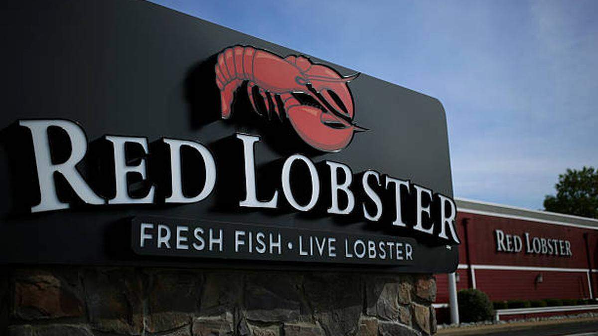 Red Lobster CEO Damola Adamolekun told The Wall Street Journal that the company is evaluating its leases and overall real estate footprint. 