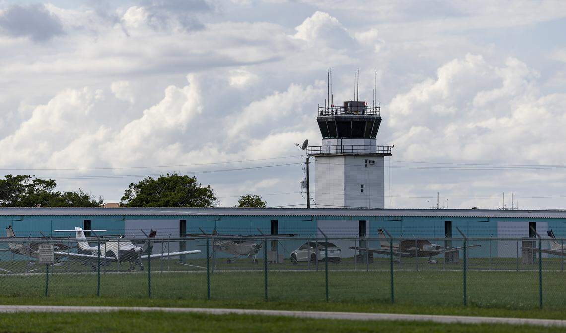 Plane struggled to take off days before Broward crash, student pilot says