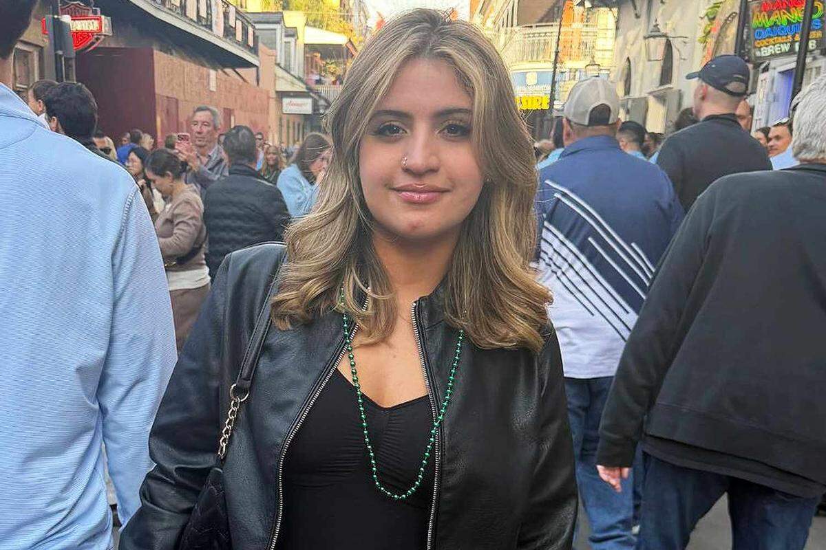Aileen Martinez, 20, was shot and killed by her ex-boyfriend, police say.