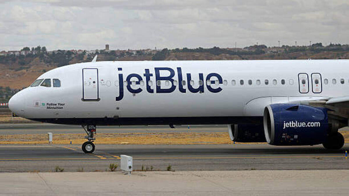 JetBlue strengthens links with Colombia as airline looks to fill void at ...