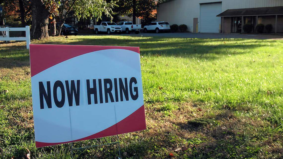 Looking for work? Job fair brings dozens of employers to Broward. What to know