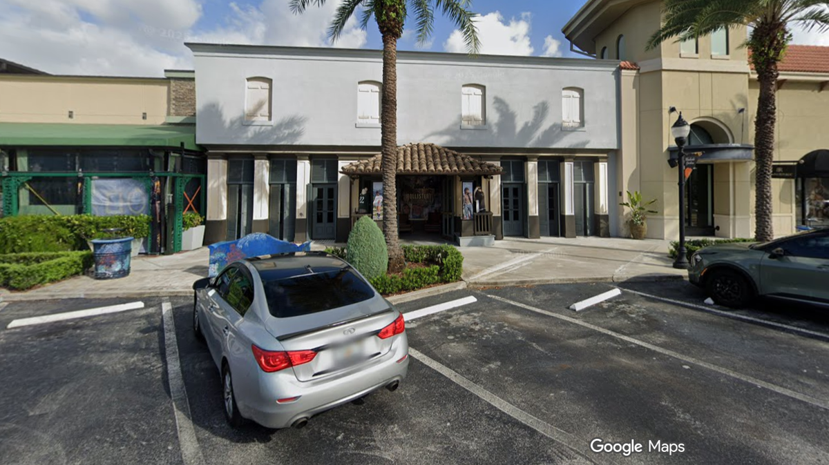 Screen grab of the former Hollister at 14567 SW Fifth St. in Pembroke Pines.
