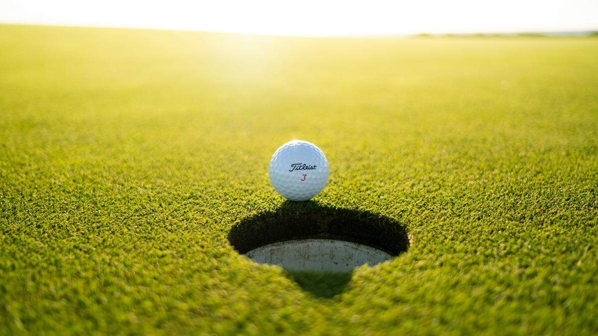 ParTee at Night takes over the Pembroke Lakes Golf & Racquet Club on Friday, March 20.