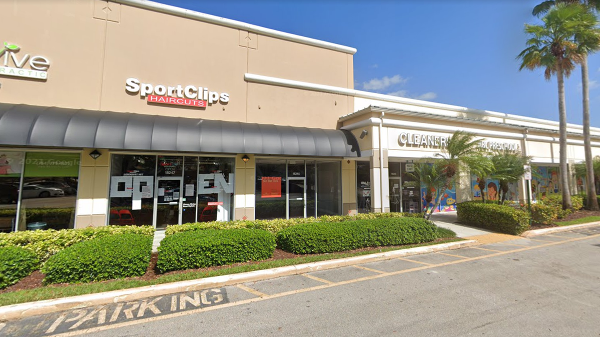 G&U Skincare opened its doors on Wednesday, March 18, at the Shoppes of Silver Lakes, 18245 Pines Blvd. 