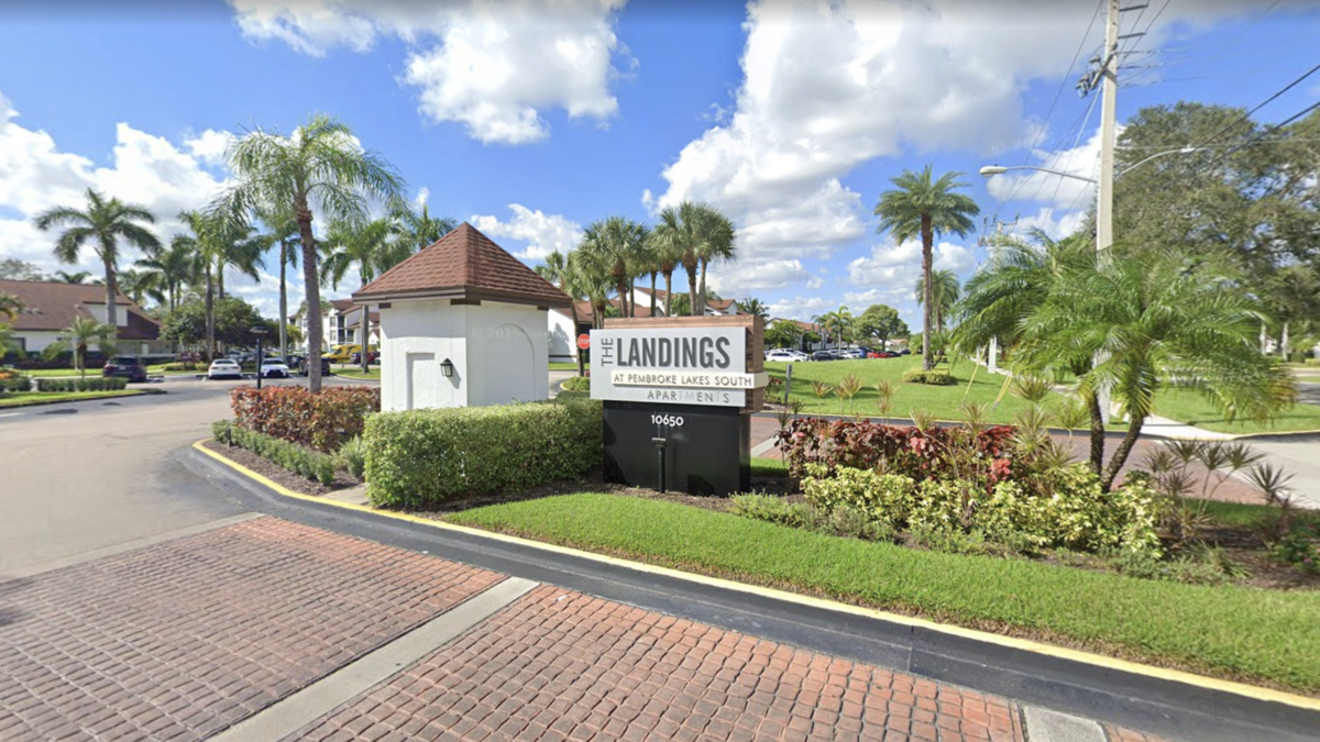 Screen grab of The Landings at Pembroke Lakes, located at 10650 Washington St.