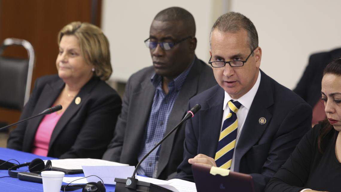 Congressional map shifts parts of Pines and Miramar to new district. What to know