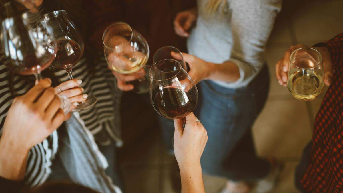 Baoshi Food Hall + Bar gives its weekly ladies’ night a creative twist, hosting a lantern art party from 7 to 10 p.m. on Wednesday.