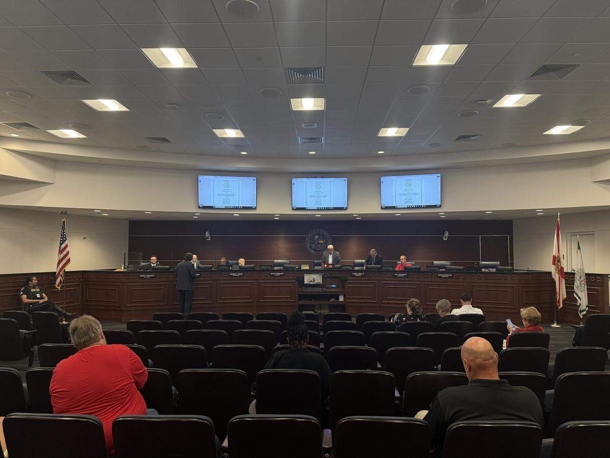 A look inside the Pembroke Pines city commission meeting before it began on Dec. 11.